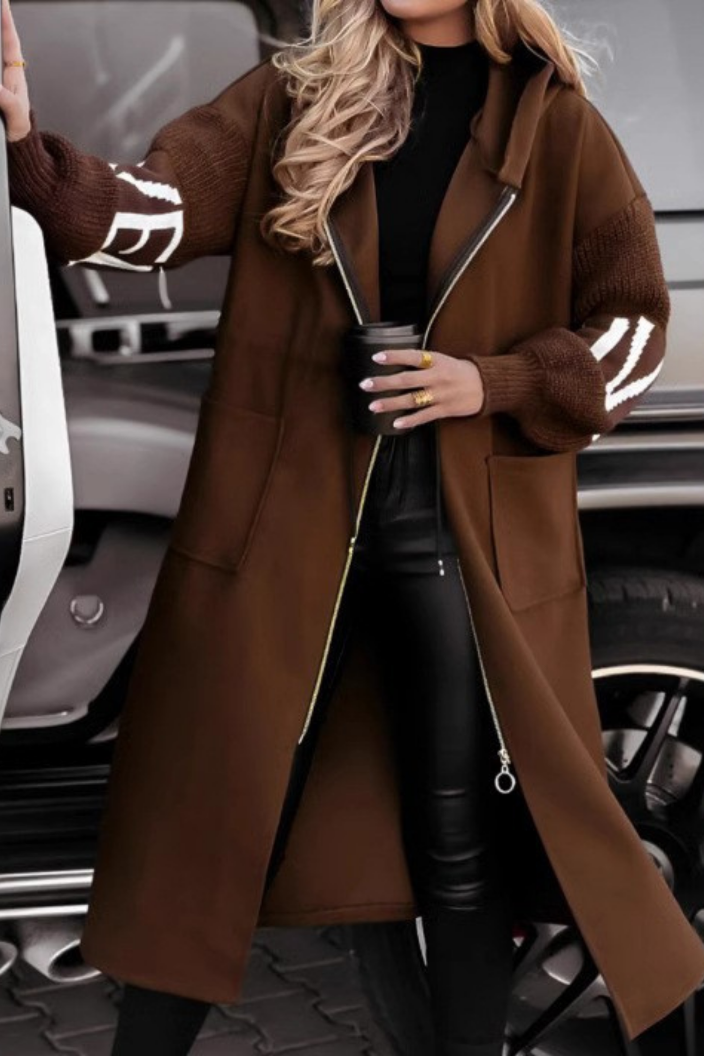 Felicia | Veste femme avec manches tricotées et capuche