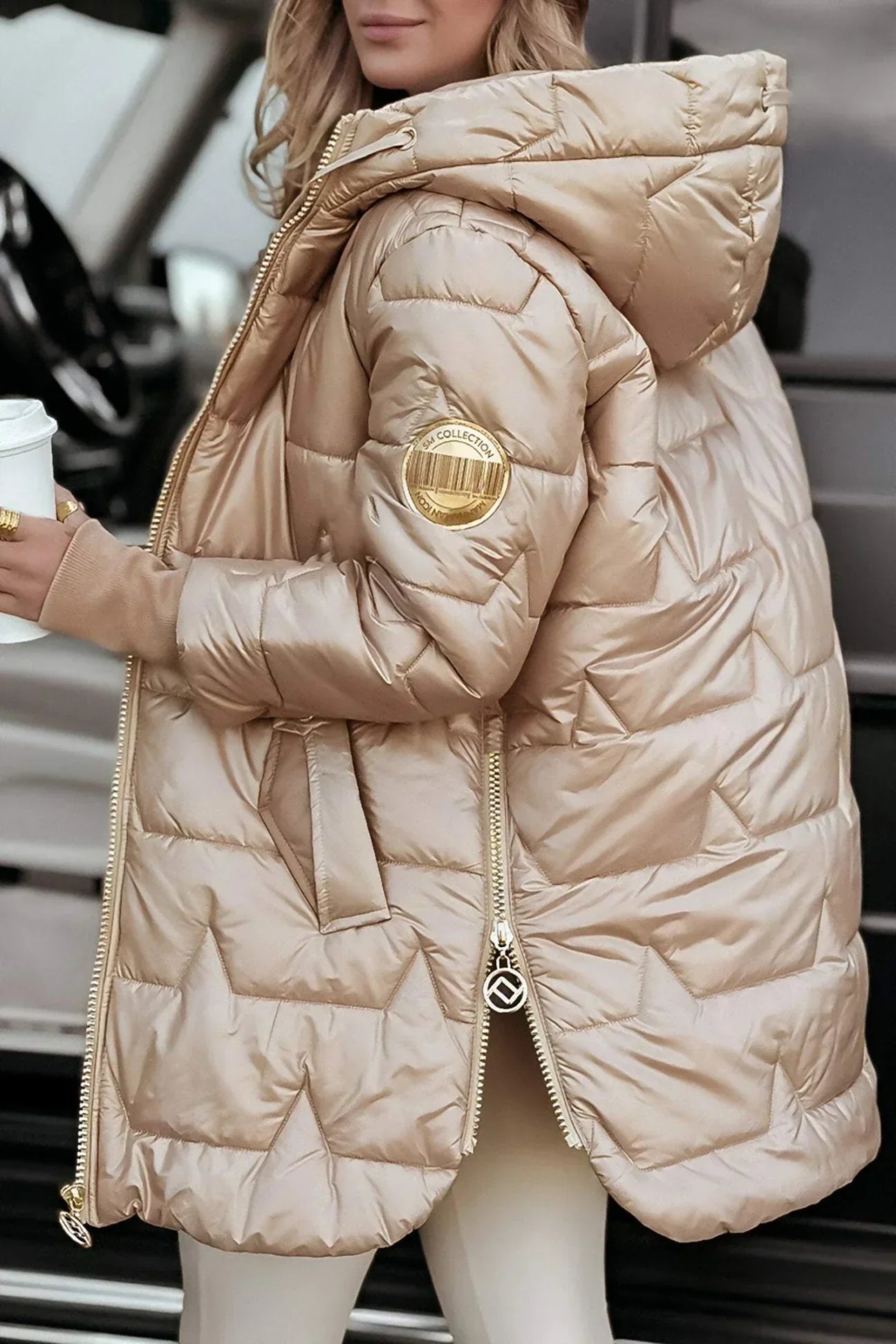 Astrid | Elegante Giacca Invernale Con Cappuccio E Fodera